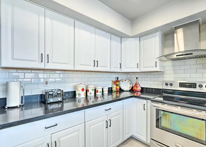 Families W/ Pets Welcome! Poolside Gem In Holiday home *
