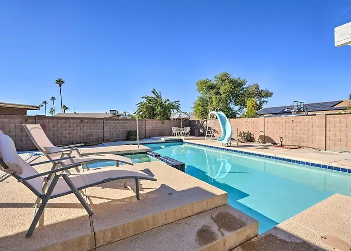 Families W/ Pets Welcome! Poolside Gem In Holiday home