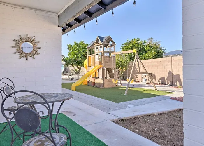 Holiday home Families W/ Pets Welcome! Poolside Gem In Phoenix