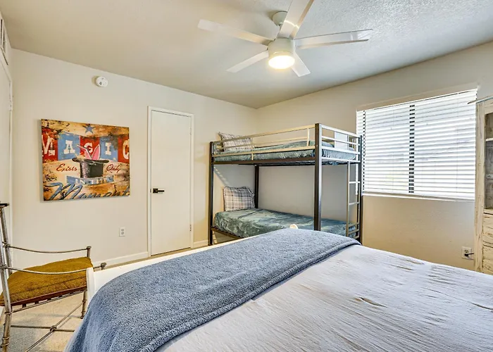 Families W/ Pets Welcome! Poolside Gem In * Phoenix