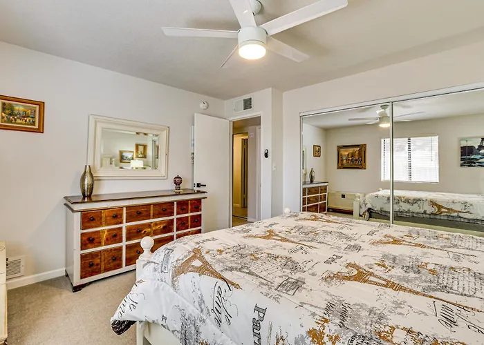 Holiday home Families W/ Pets Welcome! Poolside Gem In Phoenix