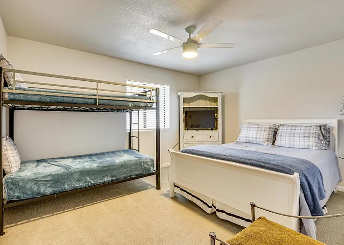 Families W/ Pets Welcome! Poolside Gem In *