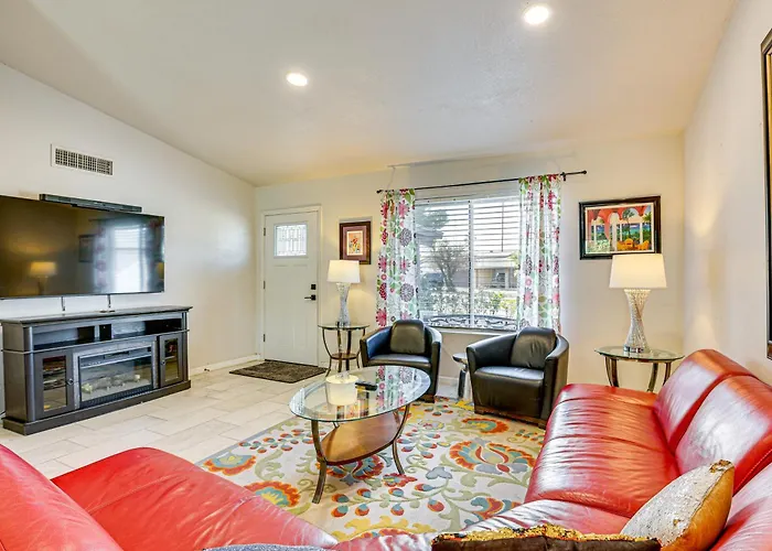 Holiday home Families W/ Pets Welcome! Poolside Gem In Phoenix